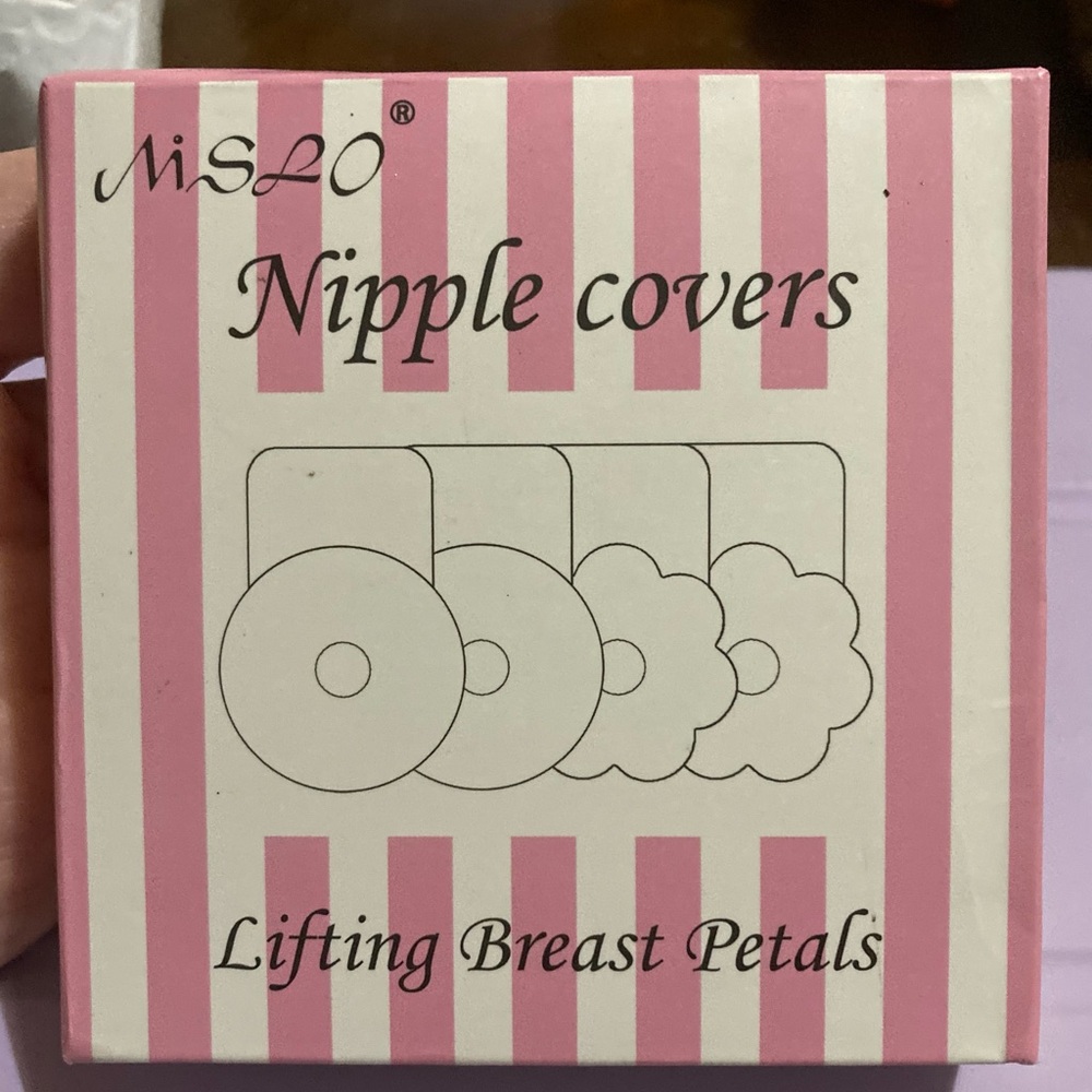 NWT MSLO 2 pair Silicone Nipple Covers Lifting Breast Petals